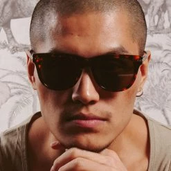 Linda Farrow Chrysler D-Frame Sunglasses In Tortoiseshell