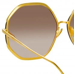 LINDA FARROW (U.K.) Camila Oversized Sunglasses In Yellow Gold Women's 9 LINDA FARROW (U.K.) Camila Oversized Sunglasses In Yellow Gold Women's