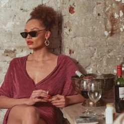 Linda Farrow Linear Mae A Cat Eye Sunglasses In Black 7 Linda Farrow Linear Mae A Cat Eye Sunglasses In Black